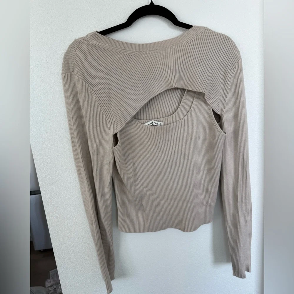 Abercrombie & Fitch Two Piece Ribbed Sweater Tank with Sleeves